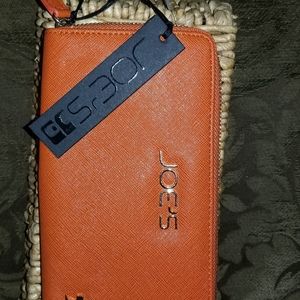 Joe's wallet